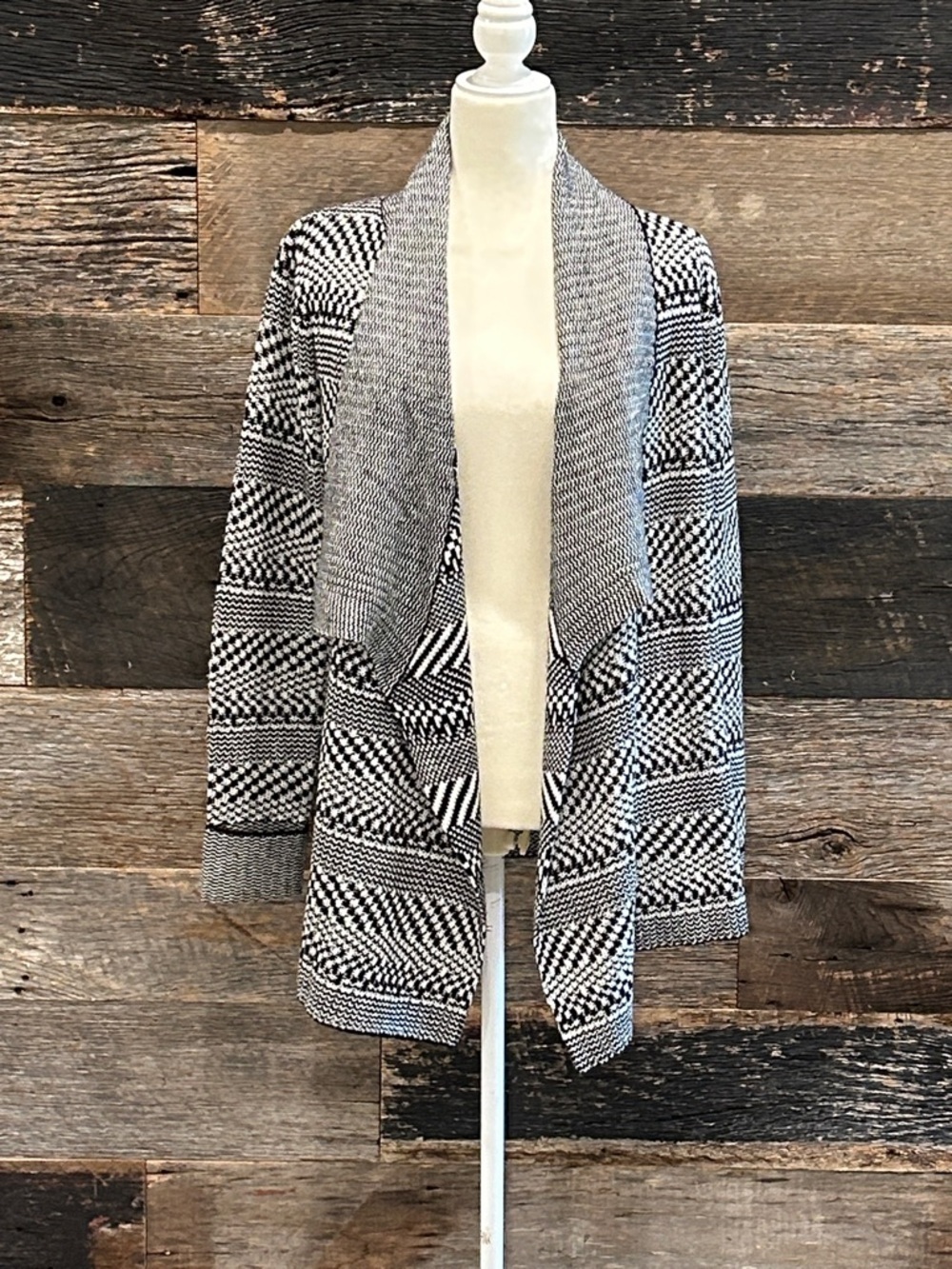 Cb Established 1962 Open Front   Medium